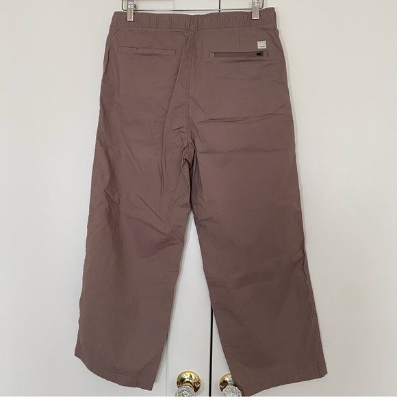 Vuori Ripstop Wide Leg Pant - Picture 5 of 6